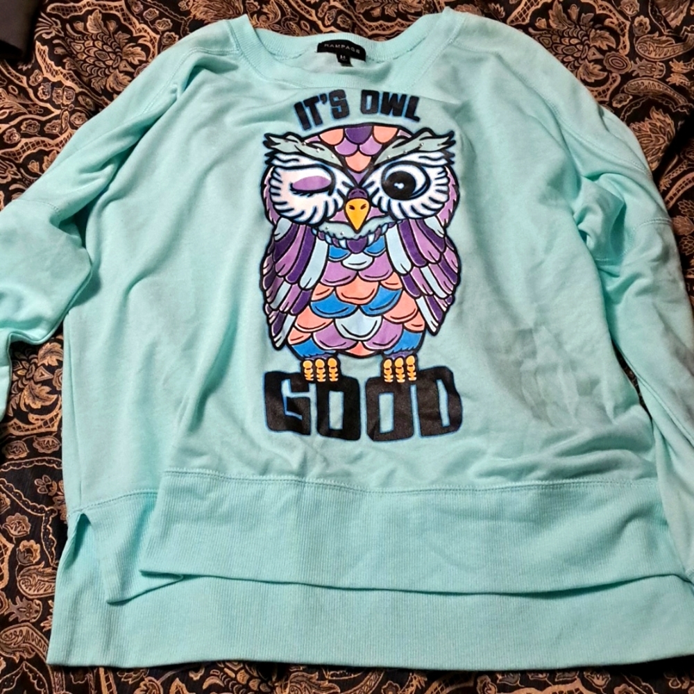 Cute long sleeved shirt